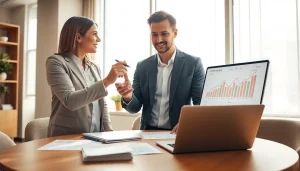 카드 현금화 방법을 설명하는 금융 고문과 현대적인 사무실 환경